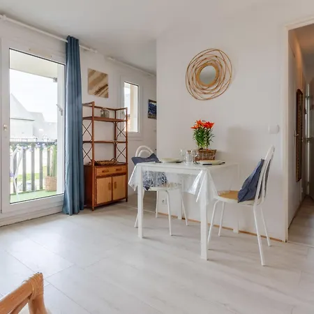 아파트 Le Clos Mathilde-19 By Interhome *